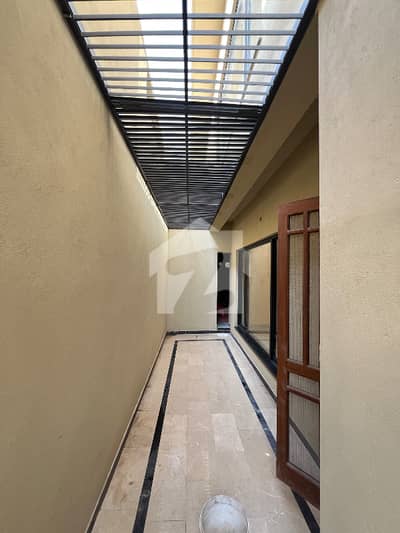 Triple-Storey Modern House Available Ideal For Large Families Triple-Storey Modern House Available Ideal For Large Families