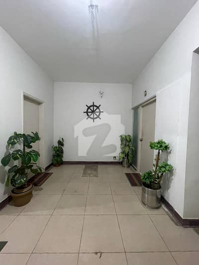 PRIME 2-BED APARTMENT FOR SALE IN DHA PHASE 4! PRIME 2-BED APARTMENT FOR SALE IN DHA PHASE 4!