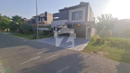 NEAR TO MACDONALD IDEAL LOCATION ONE KANAL PAIR BLOCK Y PHASE 7