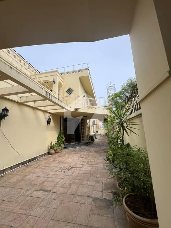 ایف ۔ 6 اسلام آباد میں 5 کمروں کا 2 کنال مکان 15.0 لاکھ میں کرایہ پر دستیاب ہے۔ ایف ۔ 6 اسلام آباد میں 5 کمروں کا 2 کنال مکان 15.0 لاکھ میں کرایہ پر دستیاب ہے۔