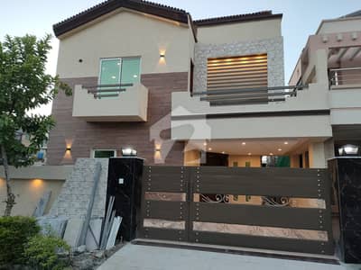 A Spacious 10 Marla House In Bahria Town Phase 3 A Spacious 10 Marla House In Bahria Town Phase 3