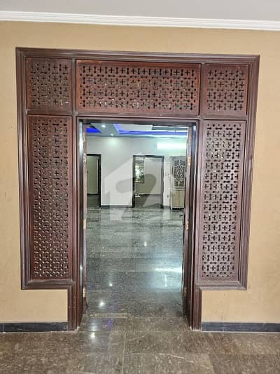 10 Marla slightly Use House available for Sale in scheme. 3 10 Marla slightly Use House available for Sale in scheme. 3