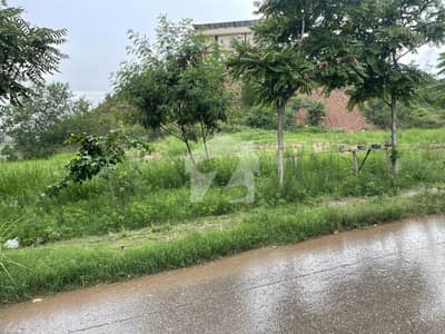 ڈی ایچ اے فیز 3 ۔ بلاک بی ڈی ایچ اے ڈیفینس فیز 3,ڈی ایچ اے ڈیفینس,اسلام آباد میں 1 کنال رہائشی پلاٹ 2.5 کروڑ میں برائے فروخت۔
