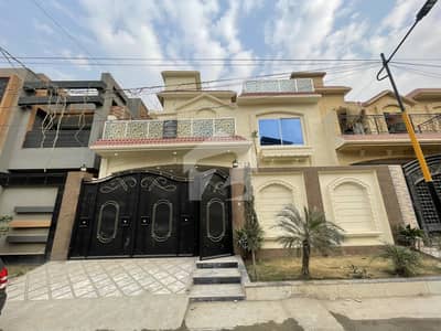 10 Marla Owner Made House For Sale On Investor Rate