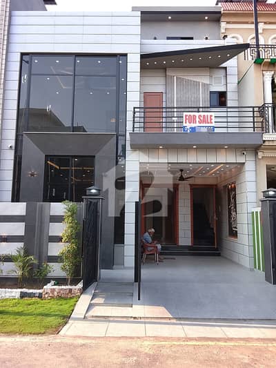 Brand New 5 Marla House for Sale in Executive Block, Park View City, Lahore