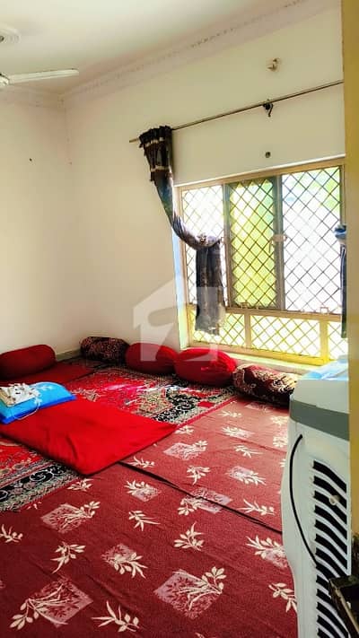 جی ۔ 8 اسلام آباد میں 4 کمروں کا 5 مرلہ مکان 4.8 کروڑ میں برائے فروخت۔
