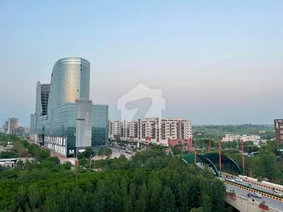 8 Marla Prime Plot in Gulberg Residencia Block V!