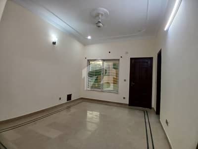 7 Marla Like New Upper Portion For Rent In G-13/2 Islamabad