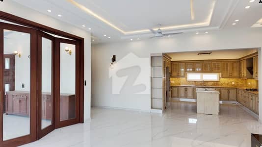 1 KANAL ELEGANT AND BRAND NEW BUNGALOW IS AVAILABLE FOR RENT IN THE BEST BLOCK OF DHA LAHORE.