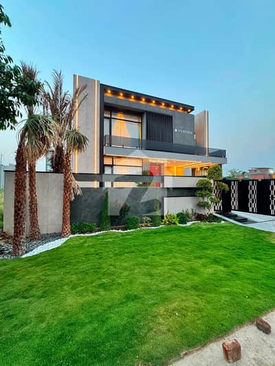1 KANAL ULTRA MODERN SUPER LUXURY STYLISH BUNGALOW FOR RENT PHASE 6
