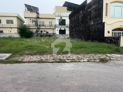 Bahria Enclave Sector C1 10 Marla Plot For Sale