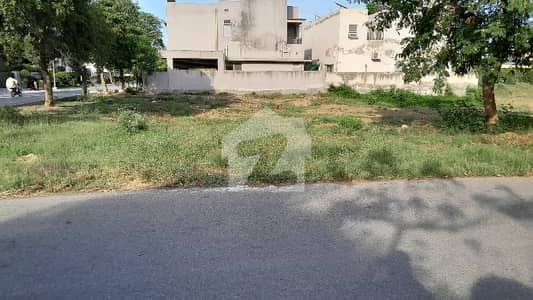 ڈی ایچ اے فیز 7 - بلاک ٹی ڈی ایچ اے فیز 7,ڈی ایچ اے ڈیفینس,لاہور میں 2 کنال رہائشی پلاٹ 8.5 کروڑ میں برائے فروخت۔ ڈی ایچ اے فیز 7 - بلاک ٹی ڈی ایچ اے فیز 7,ڈی ایچ اے ڈیفینس,لاہور میں 2 کنال رہائشی پلاٹ 8.5 کروڑ میں برائے فروخت۔