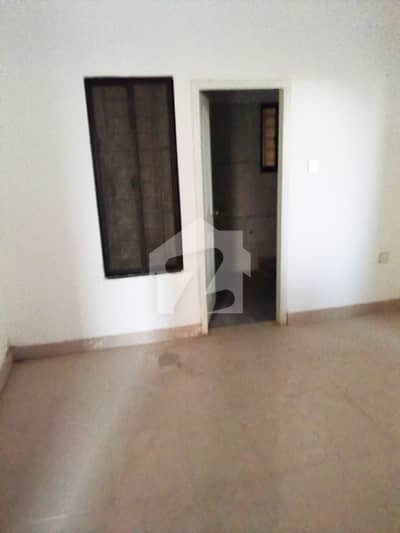 2 Bed DD Flat For Sale In Abdullah Apartments Gulistan E Jauhar Block 16