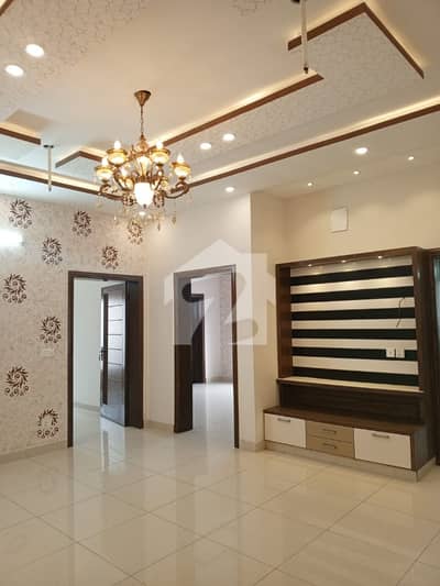 10 MARLA BRAND NEW 1ST FLOOR FOR RENT IN LAHORE. 10 MARLA BRAND NEW 1ST FLOOR FOR RENT IN LAHORE.