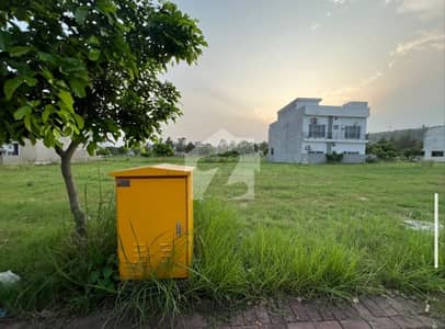 Bahria Enclave Islamabad Sector J 8 Marla Lop Approved Devlop plot For Sale