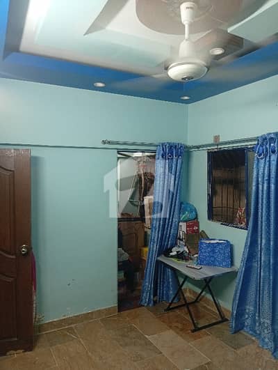 2 BED LOUNGE 4TH FLOOR FLAT AVAILABLE FOR SALE