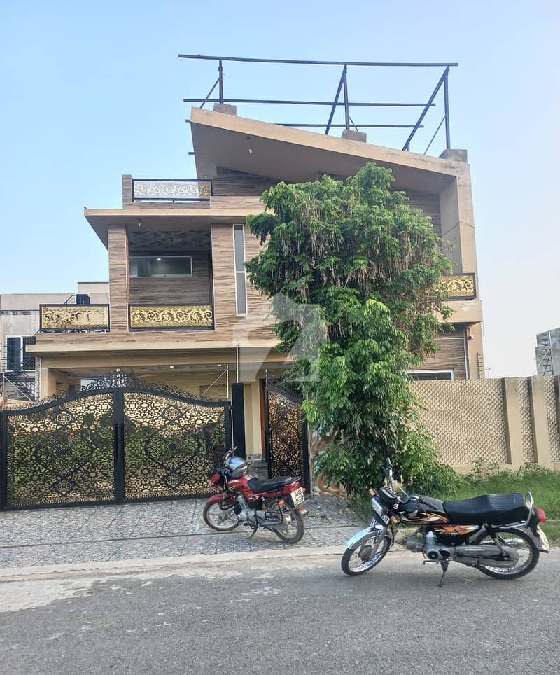 10 Marla New House For Rent 10 Marla New House For Rent