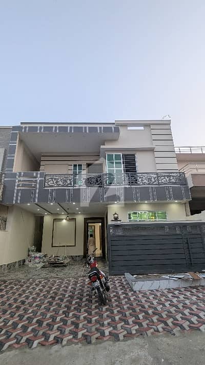 جناح گارڈنز فیز 1 جناح گارڈنز,ایف ای سی ایچ ایس,اسلام آباد میں 4 کمروں کا 7 مرلہ مکان 3.9 کروڑ میں برائے فروخت۔ جناح گارڈنز فیز 1 جناح گارڈنز,ایف ای سی ایچ ایس,اسلام آباد میں 4 کمروں کا 7 مرلہ مکان 3.9 کروڑ میں برائے فروخت۔