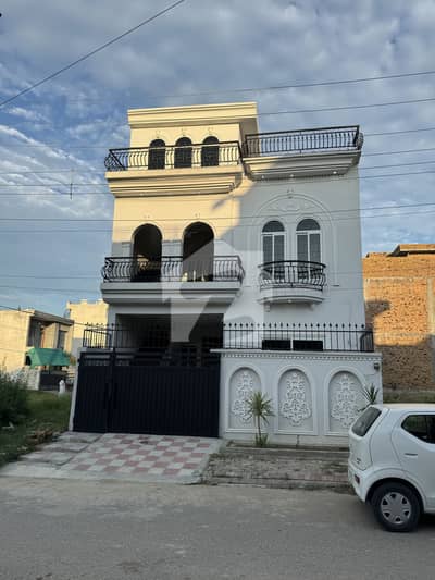 نیو سٹی فیز 2 نیو سٹی,واہ میں 7 کمروں کا 5 مرلہ مکان 1.6 کروڑ میں برائے فروخت۔