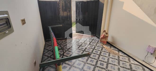 اڈیالہ روڈ راولپنڈی میں 2 کمروں کا 3 مرلہ مکان 70.0 لاکھ میں برائے فروخت۔