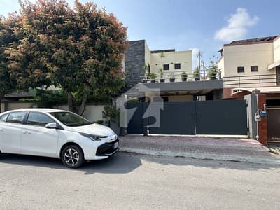 14 Marla Semi Furnished Safri Villa 3 For Sale With Extra Land 14 Marla Semi Furnished Safri Villa 3 For Sale With Extra Land