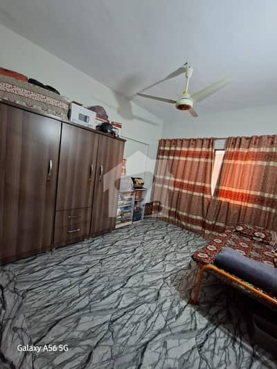 Flat 3 Bed DD 2nd Floor In Garden East For Rent