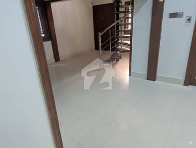 Flat 1 Bed Common At Main Saddar Near Rainbow Center For Rent
