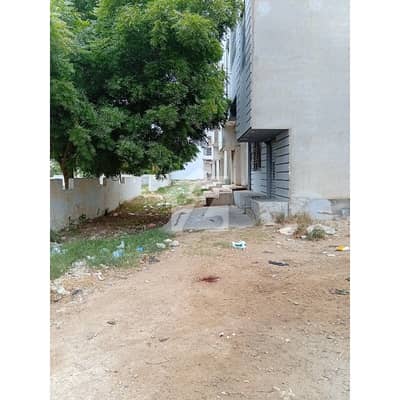 Prime Location 120 Square Yards Residential Plot Is Available In Saadi Town - Block 7