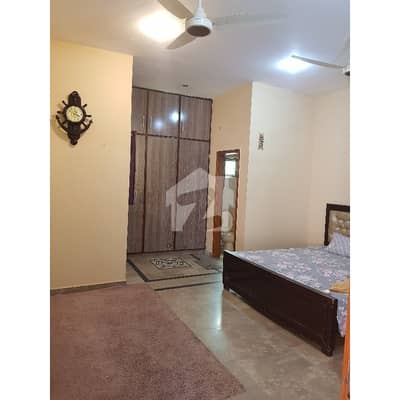 AHMED ASSOCIATES OFFERS 7 MARLA 2 ND FLOOR PORTION FOR RENT