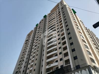 صائمہ رائل ریزیڈینسی راشد منہاس روڈ,کراچی میں 3 کمروں کا 8 مرلہ فلیٹ 3.45 کروڑ میں برائے فروخت۔