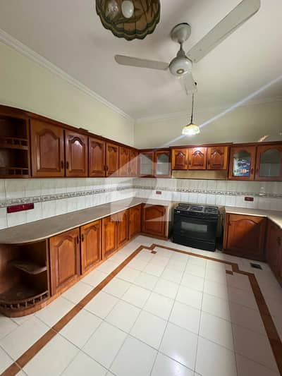 1 Kanal Upper Portion Available For Rent On Canal Road Near To Doctors Hospital 1 Kanal Upper Portion Available For Rent On Canal Road Near To Doctors Hospital