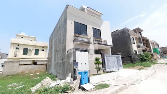 5 Marla Brand New House For Sale