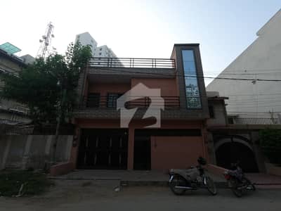 Prime Location 200 Square Yards House For Sale Available In Gulshan-E-Iqbal Town Prime Location 200 Square Yards House For Sale Available In Gulshan-E-Iqbal Town