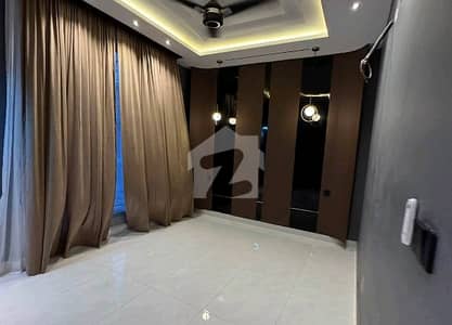 10 Marla House Ideally Situated In Central Park - Block G 10 Marla House Ideally Situated In Central Park - Block G