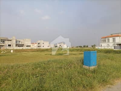 A Stunning Prime Location House Is Up For Grabs In DHA Phase 7 - Block W Lahore