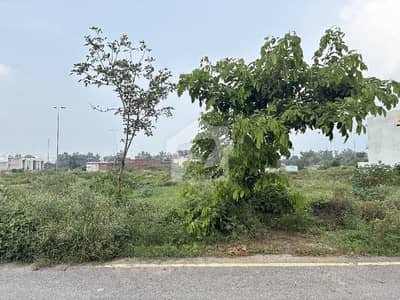 ڈی ایچ اے فیز 7 - بلاک ٹی ڈی ایچ اے فیز 7,ڈی ایچ اے ڈیفینس,لاہور میں 10 مرلہ رہائشی پلاٹ 2.75 کروڑ میں برائے فروخت۔