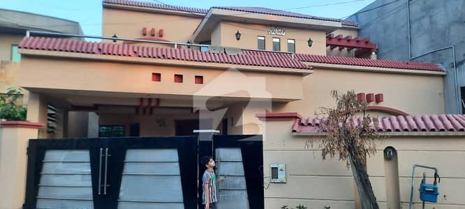 Johar Town 20 Marla Near Allaho Around Inwesmant Price Tilde Floor Owner Bouild House For Sale