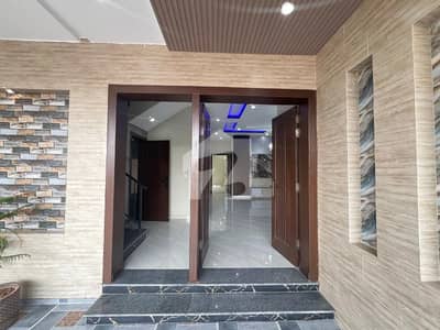 10 Marla brand new house for sale 10 Marla brand new house for sale
