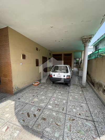 10 Marla Ground Portion For Rent On Main Sher Zaman Road
