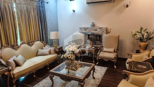 1 KANAL VERY CHEAP PRICE RESIDENTIAL HOUSE FOR SALE IN DHA PHASE 5 BLOCK A.