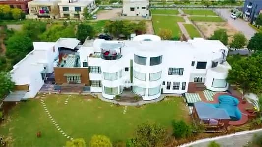 بحریہ ٹاؤن فیز 2 بحریہ ٹاؤن راولپنڈی,راولپنڈی میں 10 کمروں کا 9 کنال فارم ہاؤس 75.0 کروڑ میں برائے فروخت۔