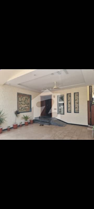 بحریہ انکلیو بحریہ ٹاؤن,اسلام آباد میں 7 کمروں کا 10 مرلہ مکان 6.0 کروڑ میں برائے فروخت۔