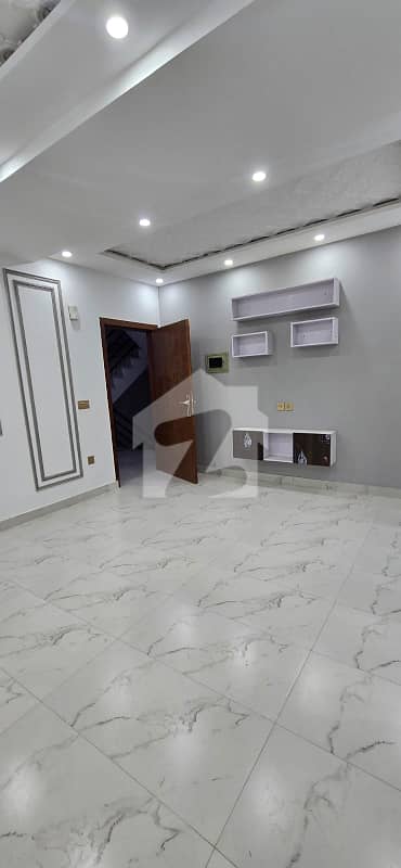One Bed Ready To Move Apartment For Sale In Iqbal Block Bahria Town Lahore
