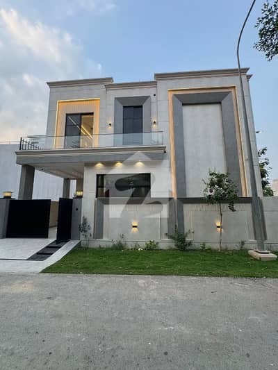 10 Marla Tile Floor Park Face New Ground Portion For Rent In G-13/1 Islamabad Slamabad