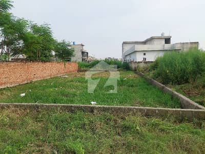 10 Marla Level soild land Plot Gulshan-e-Abad Sector 4 kalyal