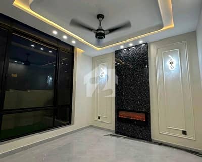 Centrally Located House Available In Central Park Housing Scheme For Rent Centrally Located House Available In Central Park Housing Scheme For Rent