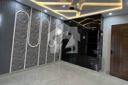 10 Marla House For sale In Rs. 44500000 Only 10 Marla House For sale In Rs. 44500000 Only