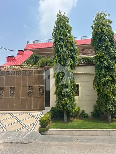 حیات آباد فیز 2 - جے1 حیات آباد فیز 2,حیات آباد,پشاور میں 4 کمروں کا 1 کنال مکان 1.2 لاکھ میں کرایہ پر دستیاب ہے۔ حیات آباد فیز 2 - جے1 حیات آباد فیز 2,حیات آباد,پشاور میں 4 کمروں کا 1 کنال مکان 1.2 لاکھ میں کرایہ پر دستیاب ہے۔