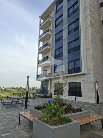 3 Bed Fully Fitted Apartment Near To Possession Available For Sale