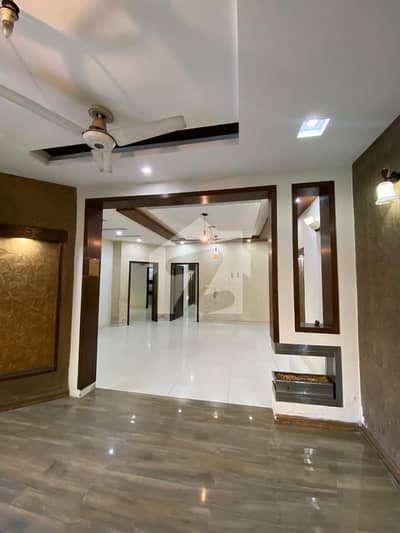 10 Marla House For Sale Jasmine Block, Bahria Town Lahore